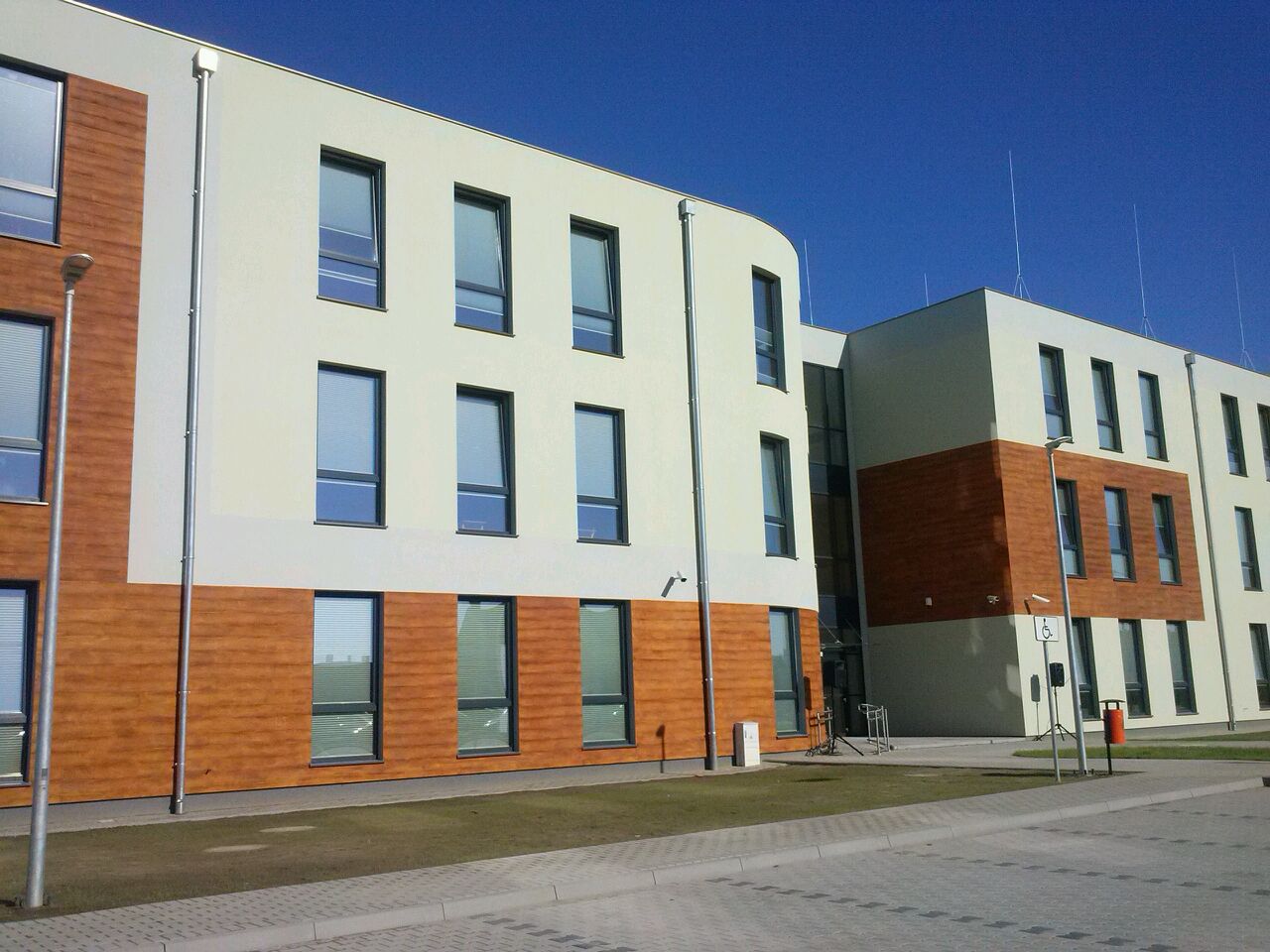 nowy budynek szkolny w plewiskach - Magda Konieczna