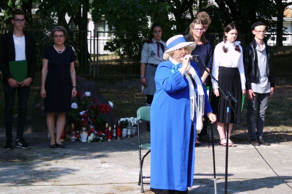 przed 17 wrz - apel XXV LO (2) - XXV LO w Poznaniu