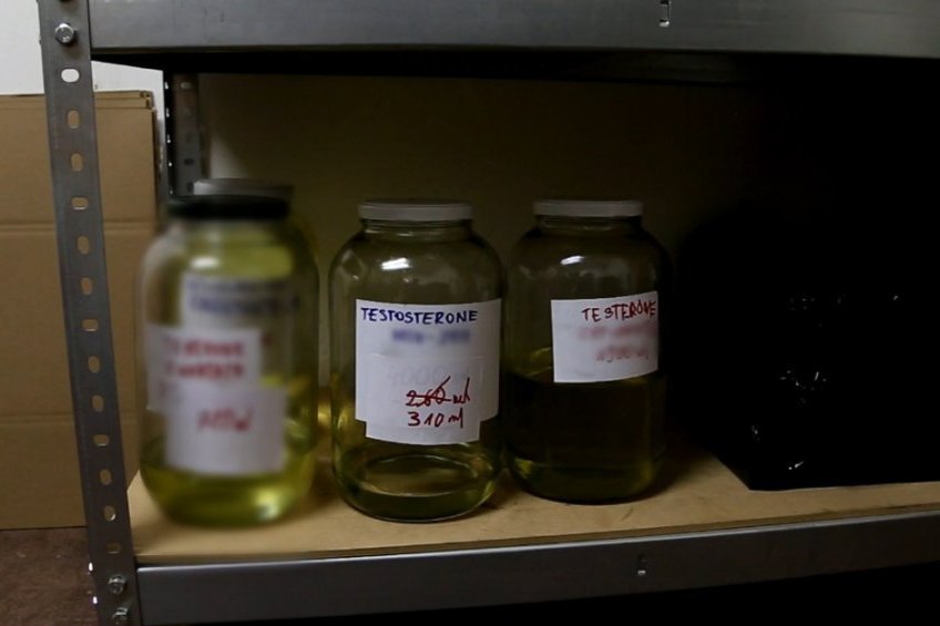 testosteron fabryka anabolików - CBŚ/Policja