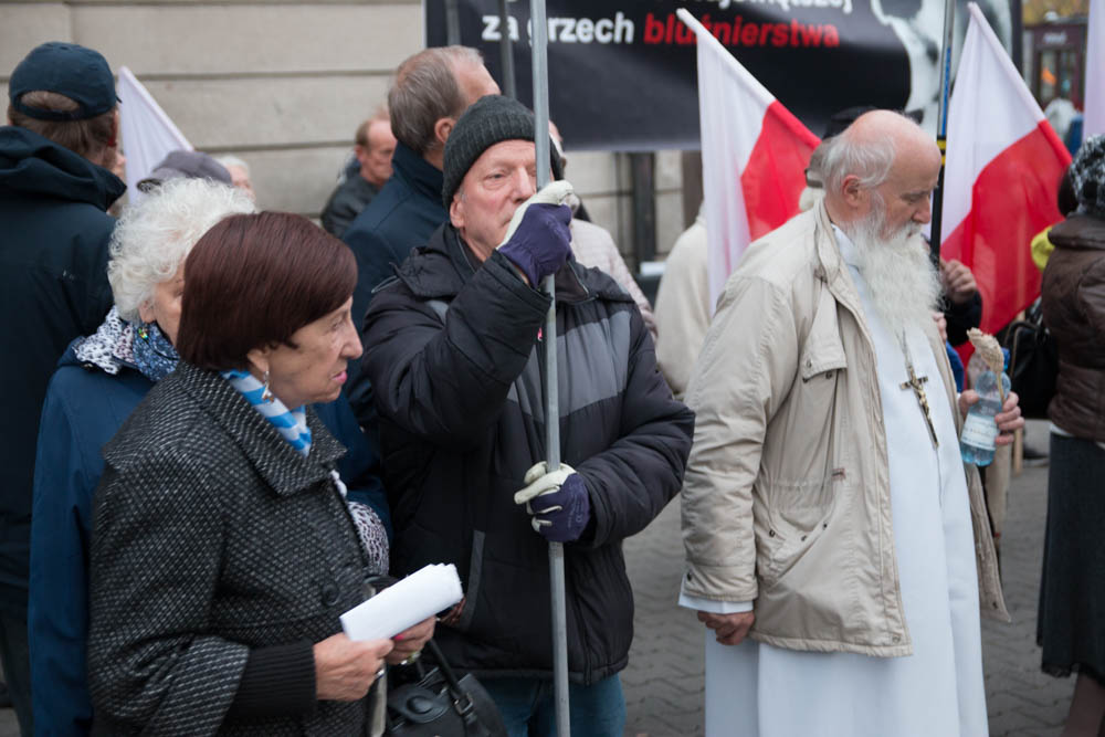 Protest przed koncertem Behemoth - Leon Bielewicz