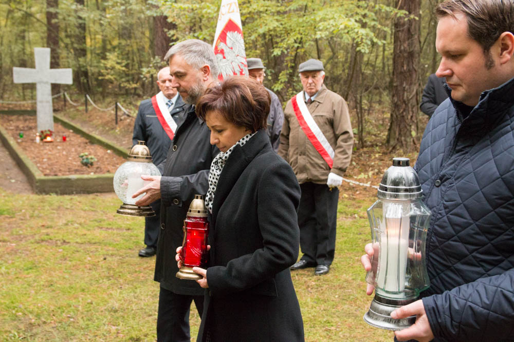 Uroczystość w Lasach Zakrzewskich