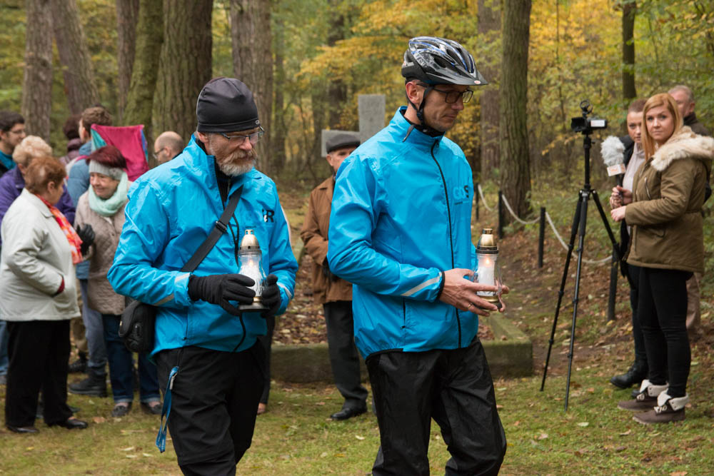 Uroczystość w Lasach Zakrzewskich