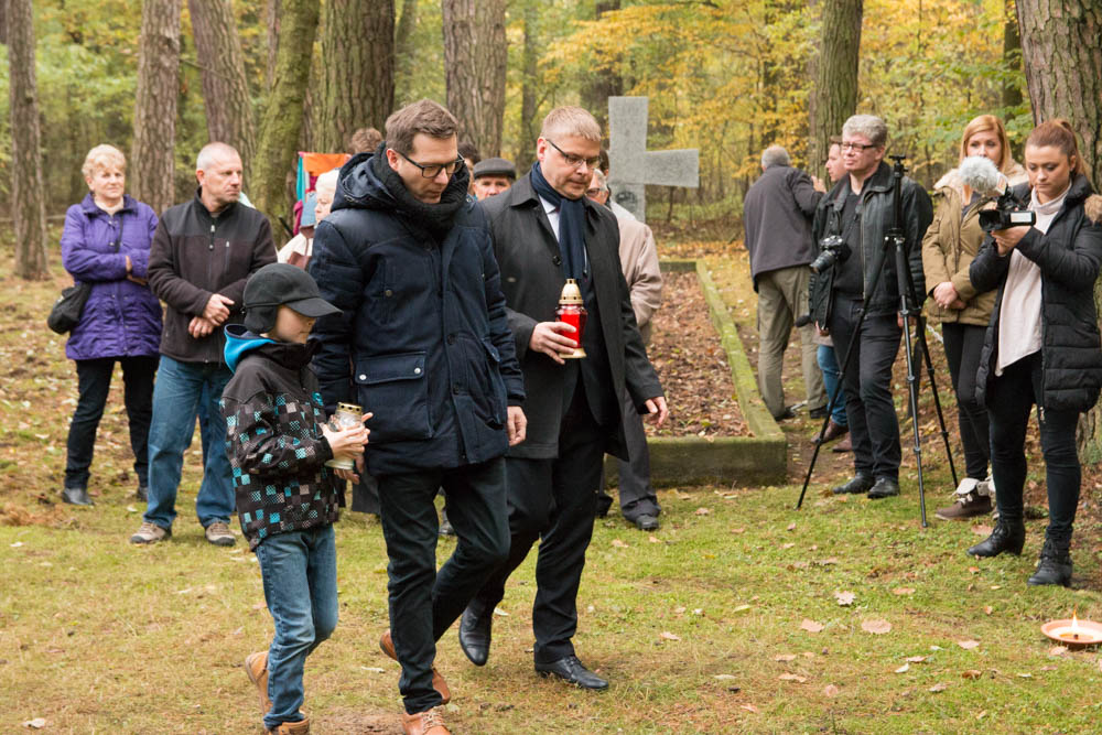 Uroczystość w Lasach Zakrzewskich