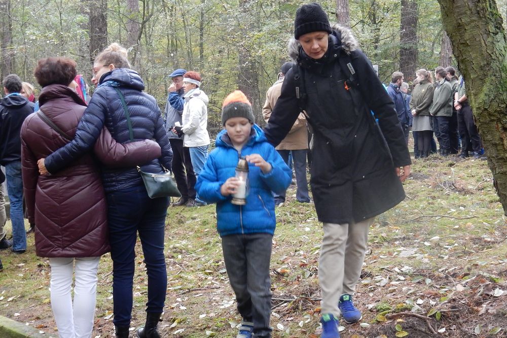 Uroczystość w Lasach Zakrzewskich