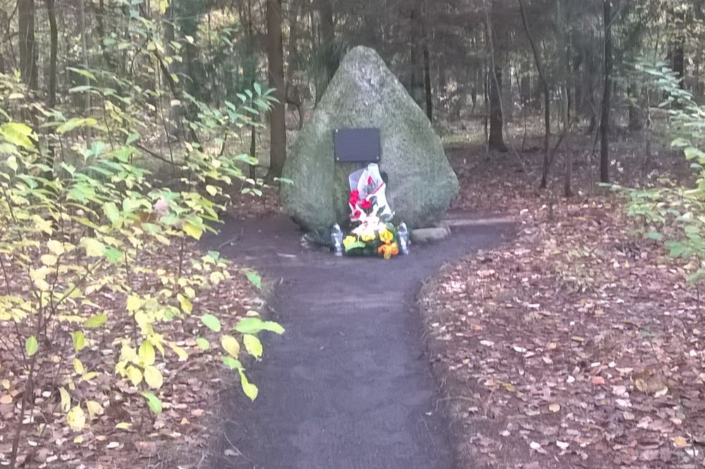 Bronisław - miejsce rozstrzelania nauczyciela Edmunda Plenzlera