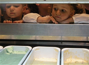 Dzieci i lody - TomFoto