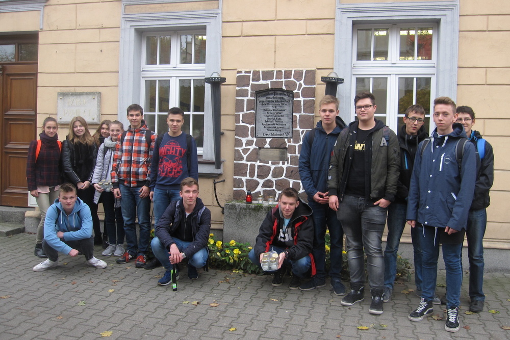 Znicze w Nowym Tomyślu