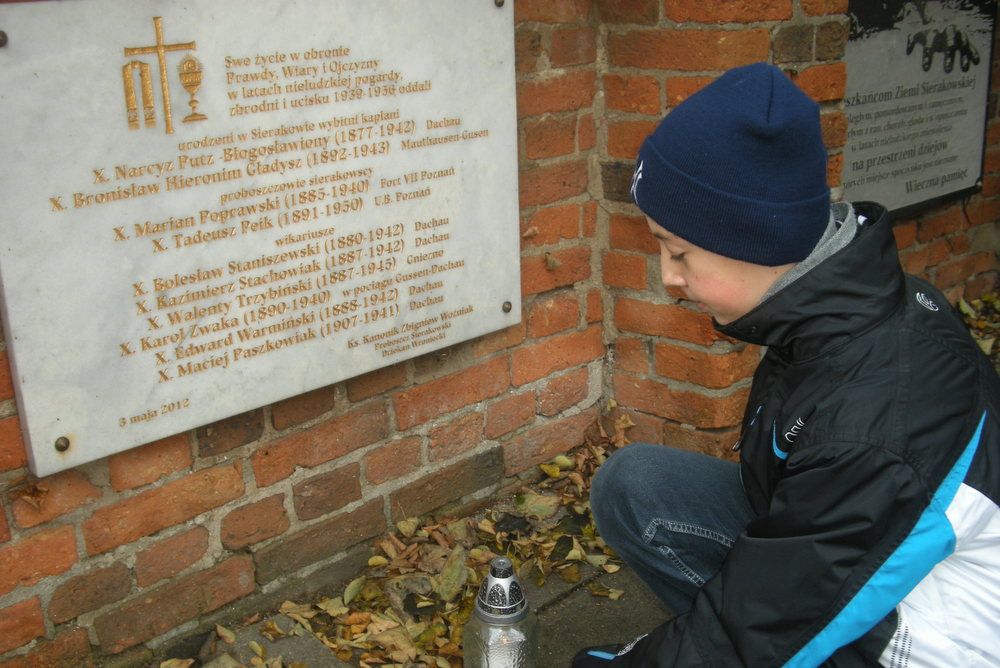 Zapal Znicz w Sierakowie