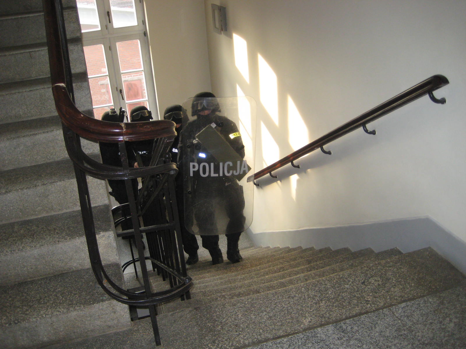 ćwiczenia antyterorrystyczne szkolne - Rafał Muniak