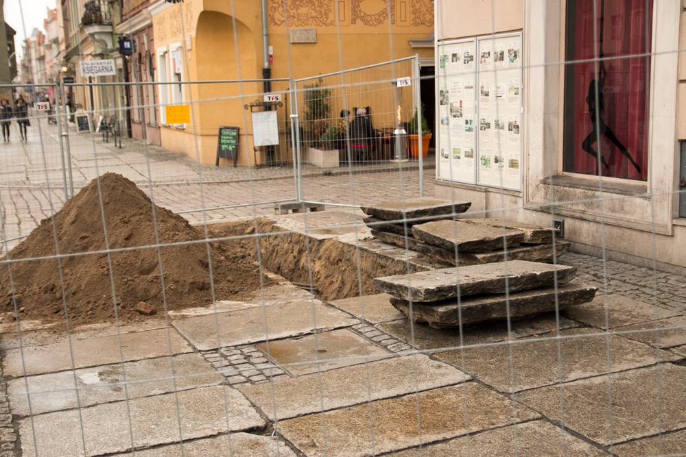 rozkopane kluby go-go striptiz stary rynek - Leon Bielewicz