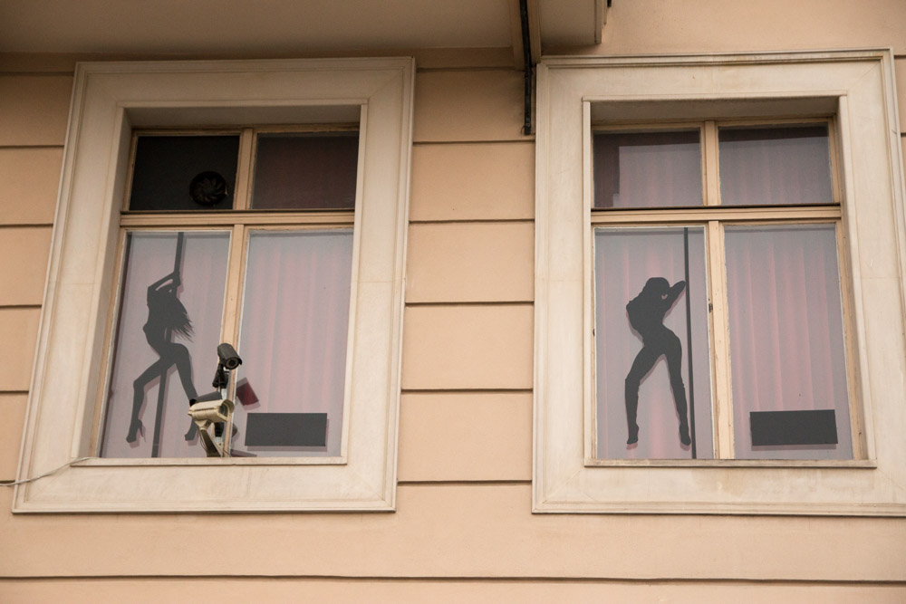 rozkopane kluby go-go striptiz stary rynek - Leon Bielewicz