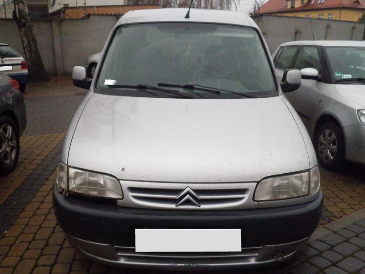 samochód pedofila - Policja Gniezno