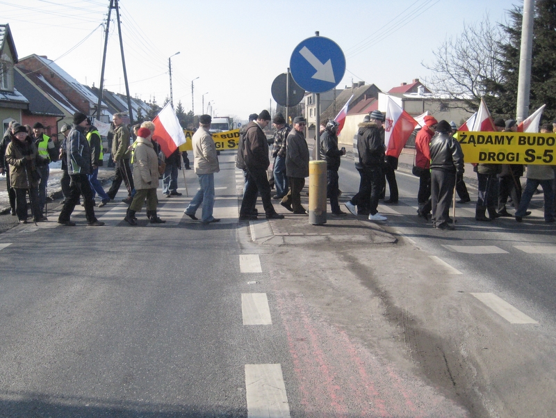 Protest w Dębienku - droga S5 - Jacek Butlewski