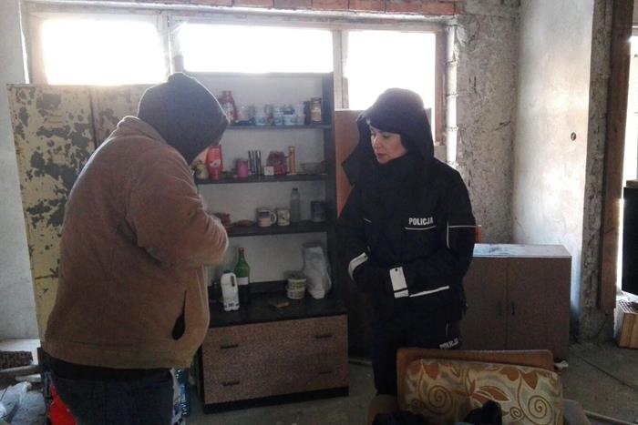 bezdomny w pustostanie - Policja Konin