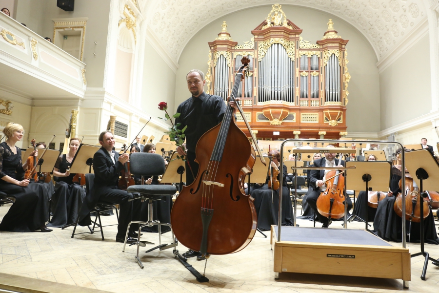 carmen i kontrabas (13) - Antoni Hoffmann
