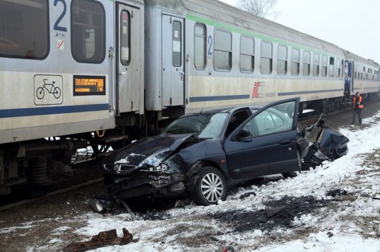 wjechał pod pociąg pijany - Straż Pożarna Piła