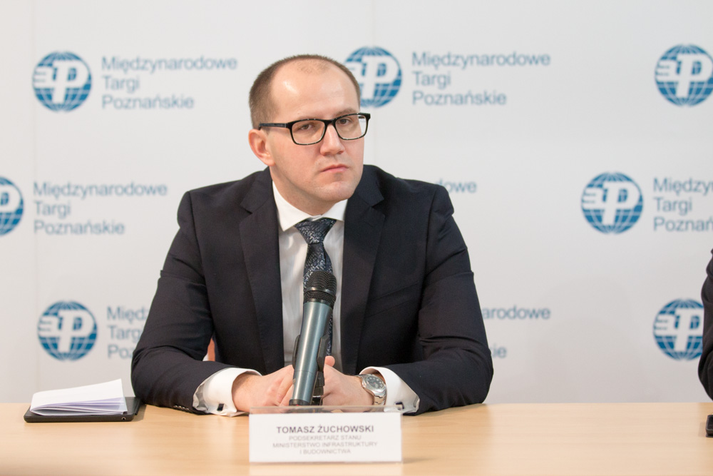 minister andrzej adamczyk na budmie (4) - Tomasz Żmudziński