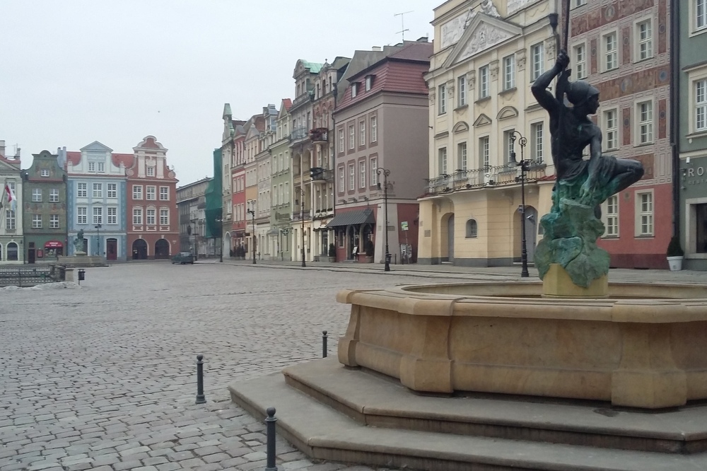 stary rynek o poranku (4) - Szymon Mazur
