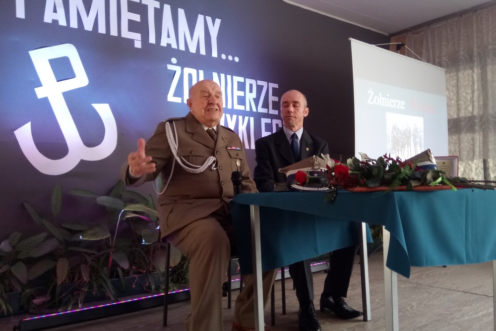 dzielny - Piotr Świątkowski