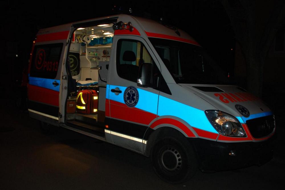 karetka pogotowia okradziona - Policja Turek