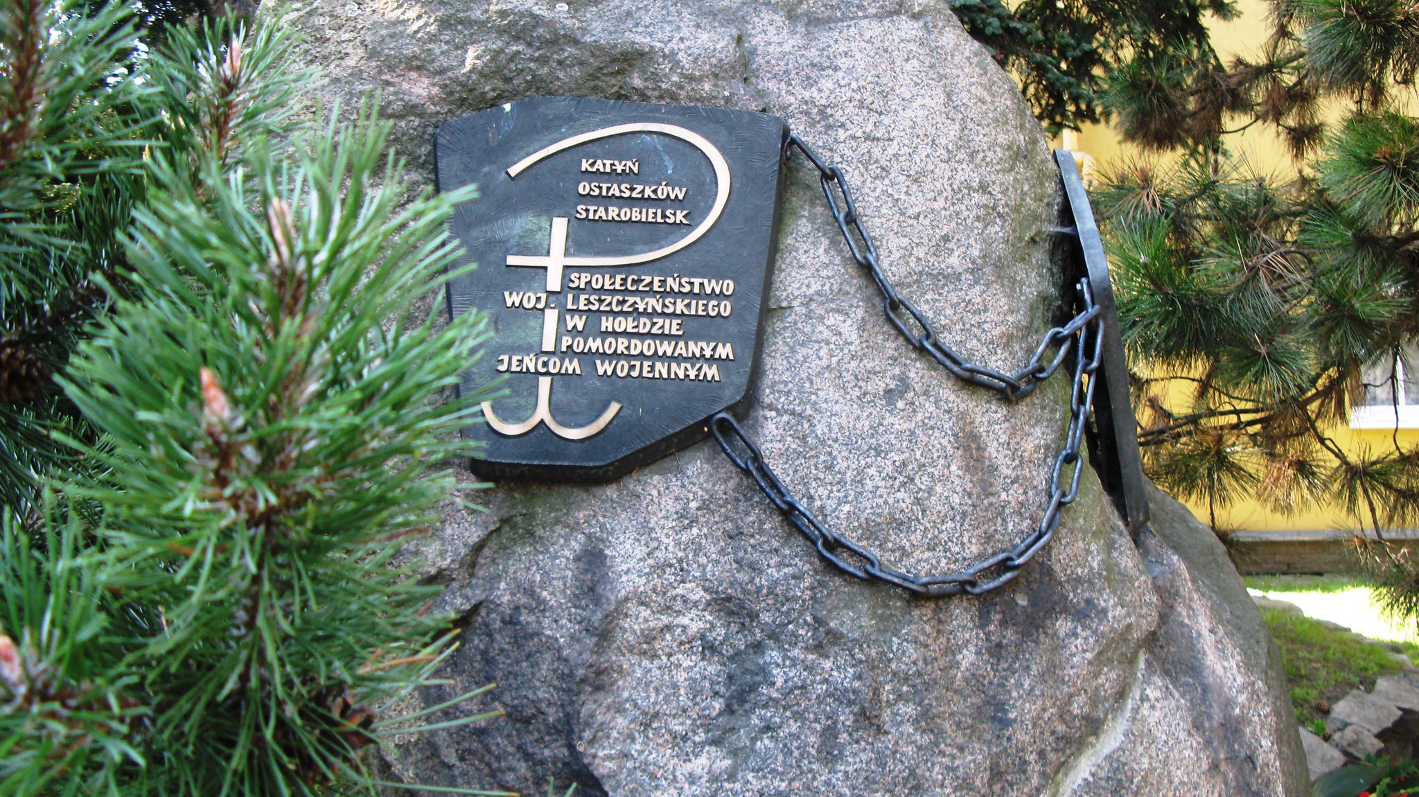 pomnik katyński leszczyński - UM Leszna