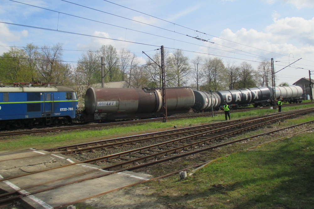 wykolejone w biadkach (1) - Danuta Synkiewicz