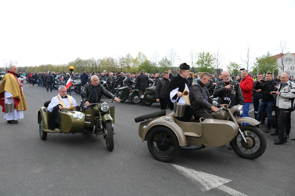 Licheń motocykle - Aleksandra Braciszewska-Benkahla