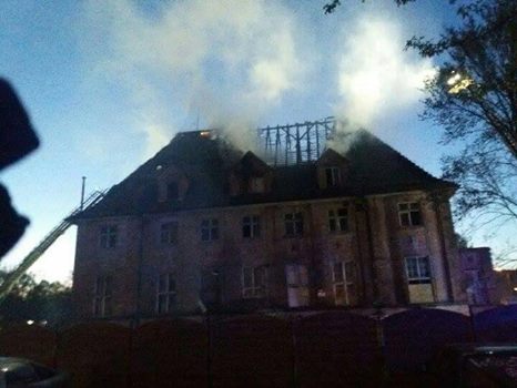 płonie budynek ul. okrzei - OSP Ujście