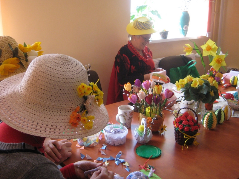 Seniorzy witali wiosnę - Wiesława Pinkowska