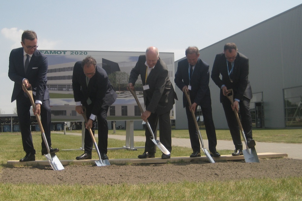 Famot łopata - Rafał Regulski