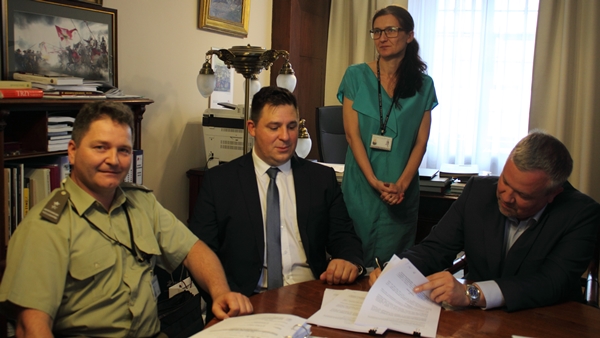 umowa podpisana Muzeum Broni Pancernej - Maciej Boruń