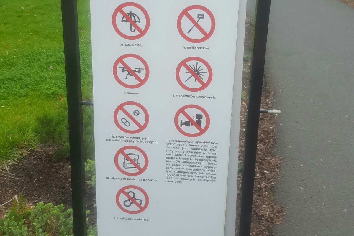 tablica zakazów parkowych - Michał Jędrkowiak