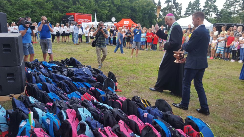 plecaki caritas 2 - Michał Jędrkowiak