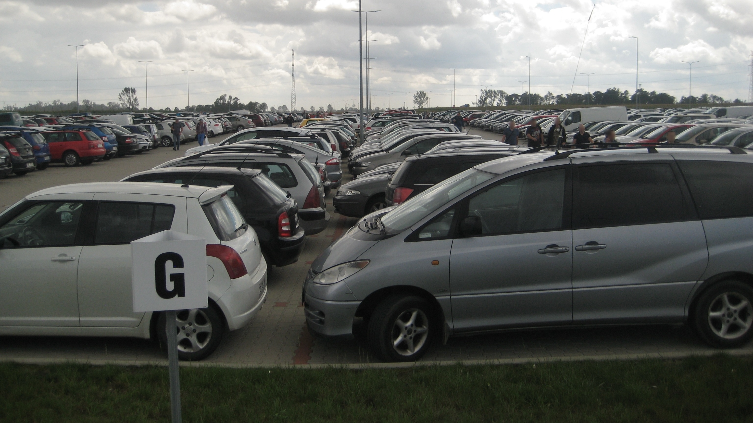 parking VW Volkswagen Września - Rafał Regulski