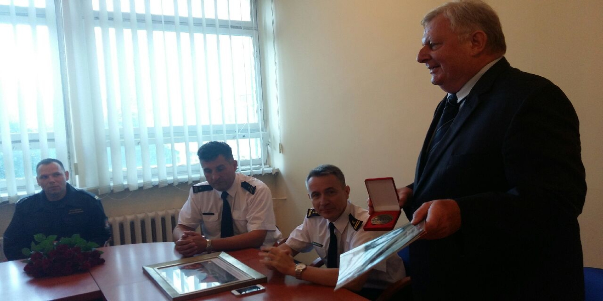 strażacy podziękowali lekarzom - Leon Bielewicz