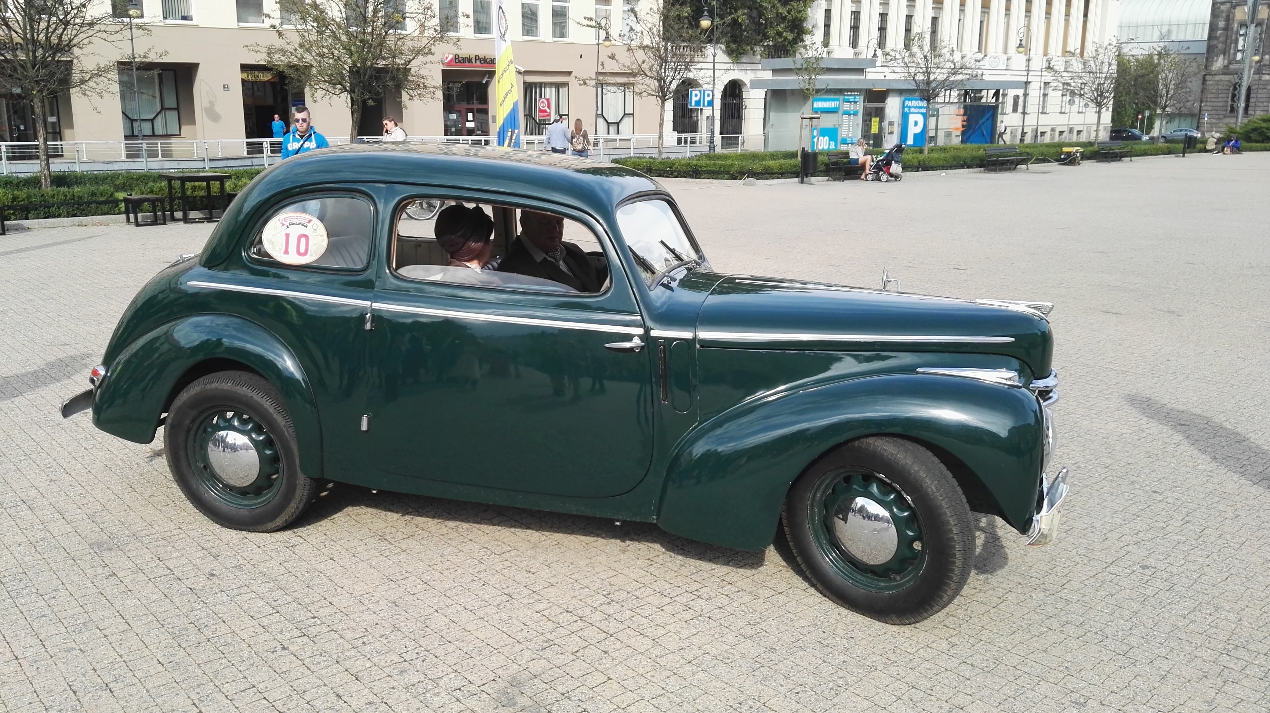 konkurs elegancji zabytkowe auta (11) - Tomek Żmudziński