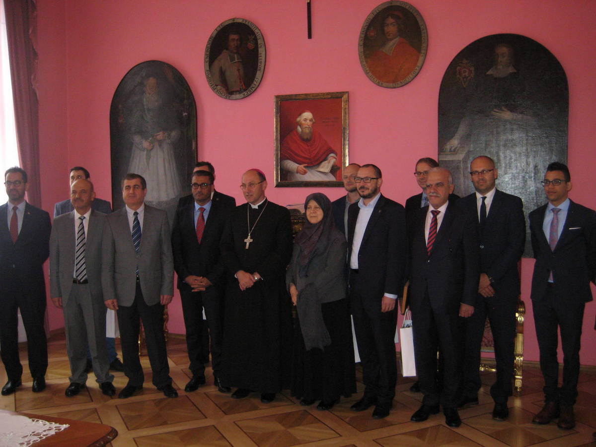 Iracka delegacja u prymasa Polski - Rafał Muniak