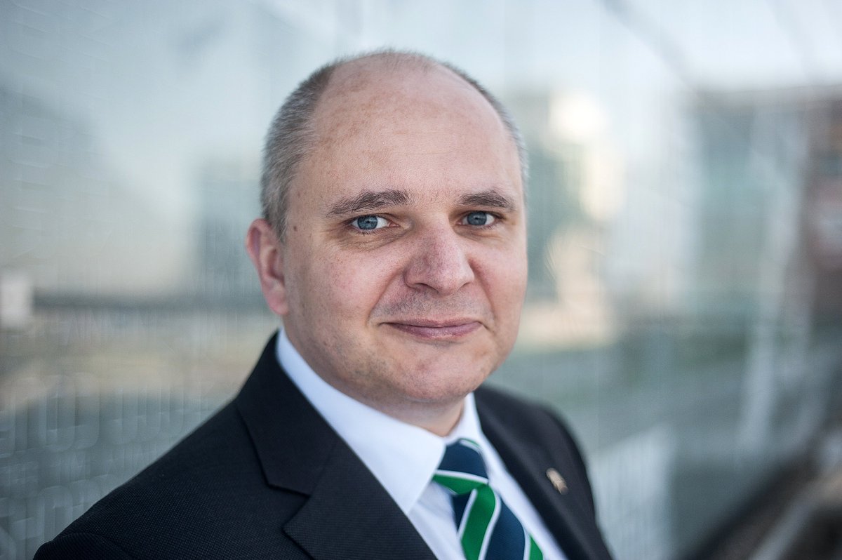 Justyn Piskorski - Instytut Sobieskiego Twitter