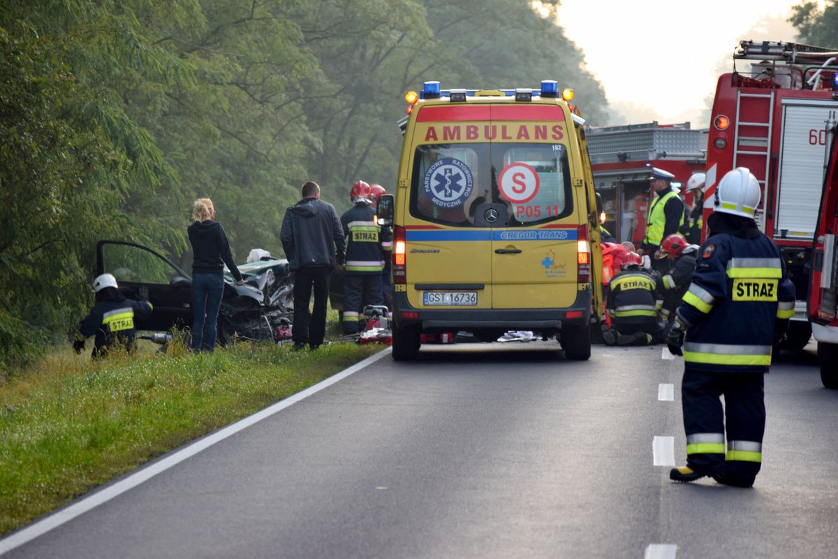 wypadek w śremie ambulans helikopter - Michał Czubak