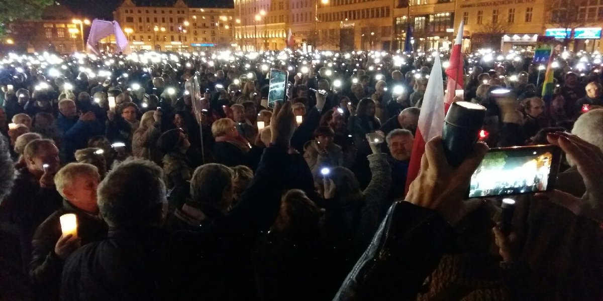 łańcuch światła poznań jesień - Magdalena Konieczna