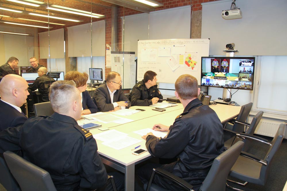 wojewoda Hoffmann, orkan Ksawery, wideokonferencja MSWiA - Wielkopolski Urząd Wojewódzki w Poznaniu