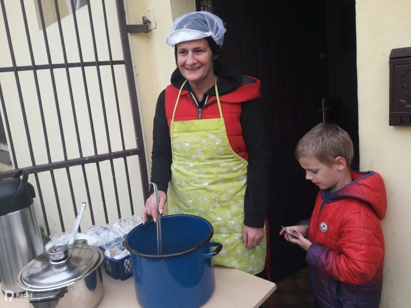 Marta Urbańska zupa sercem przyprawiona Konin kuchnia dla biednych -  Aleksandra Braciszewska-Benkahla