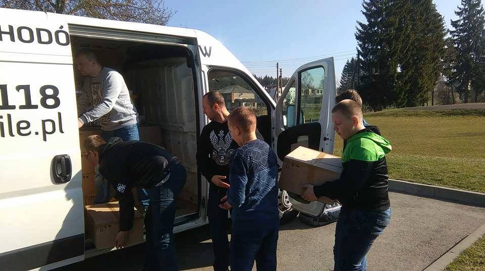 pilanie kresowianom pilscy patrioci kibole lecha - Pilanie Kresowianom/Facebook