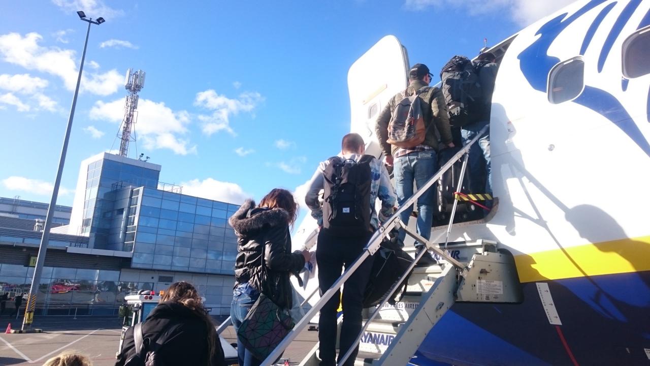 poznan madryt lawica lot ryanair samolot - Wojciech Chmielewski