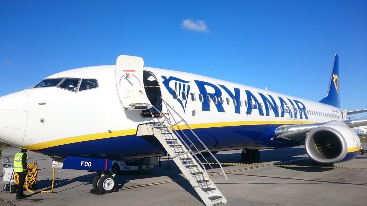 poznan madryt lawica lot ryanair samolot - Wojciech Chmielewski