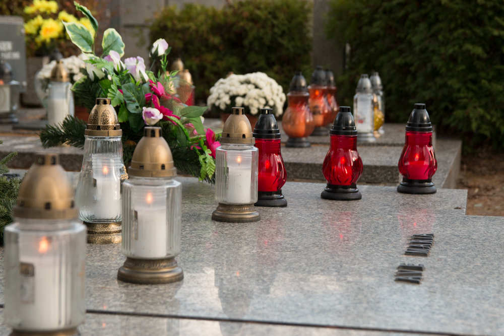 cmentarz 1 listopada wszystkich świętych zaduszki - Karolina Rej