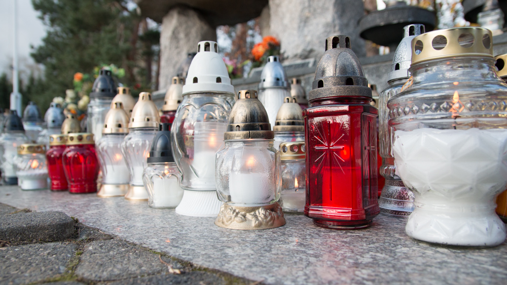 cmentarz 1 listopada wszystkich świętych zaduszki - Karolina Rej