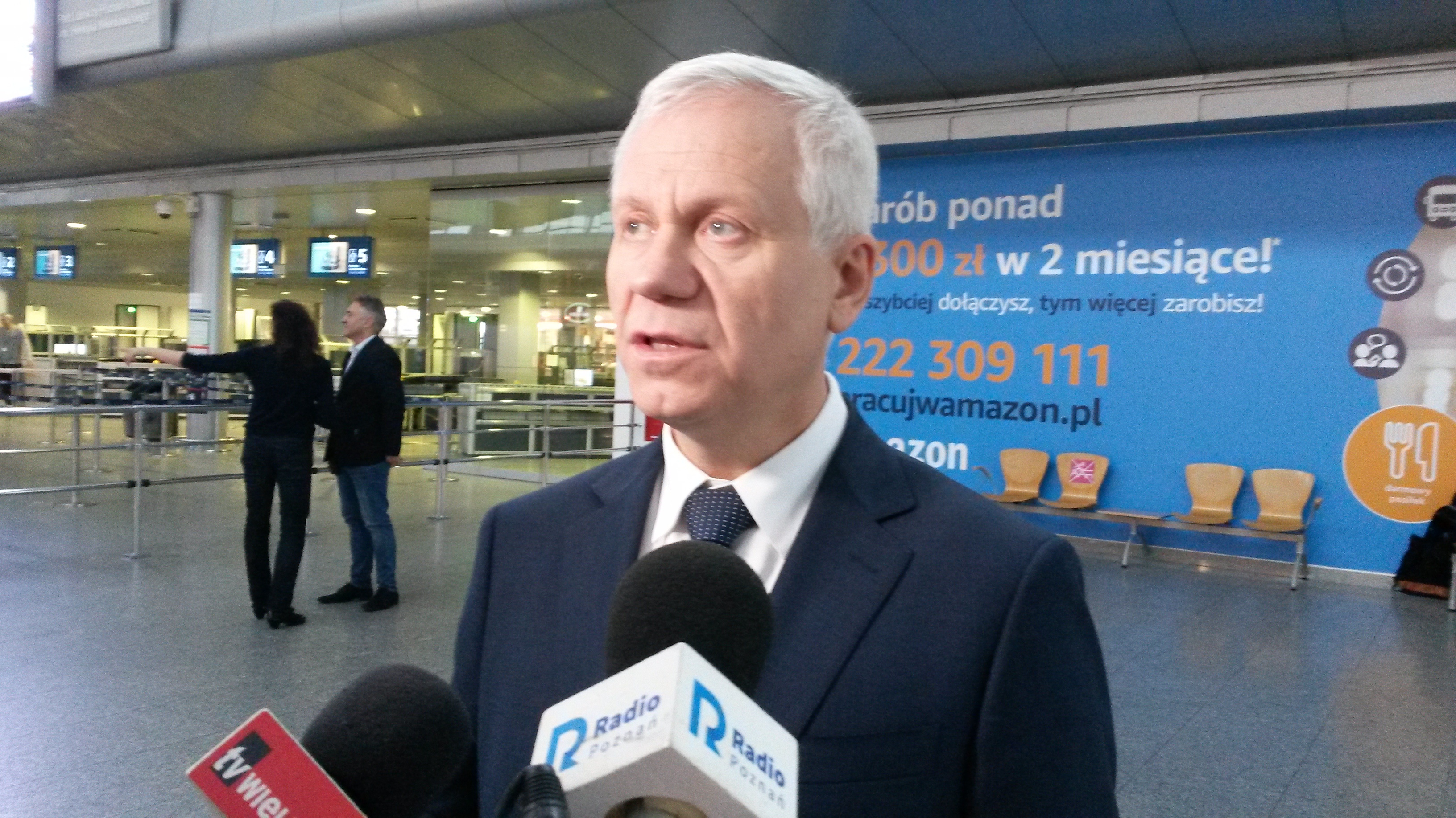 Marek Jurek wystawa 100 lat komunizmu Poznań Ławica - Jacek Butlewski