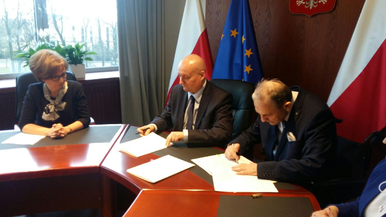 Podpisanie umowy szpital Kępno - Magdalena Konieczna