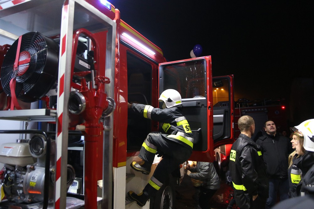 nowy wóz strażacki OSP Kamionki - Leon Bielewicz